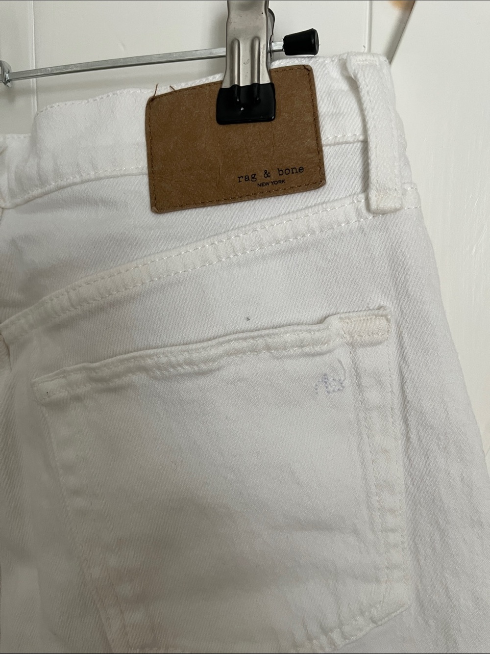 rag & bone 27 Harlow Mid-Rise Straight Leg Jeans in Optic White
